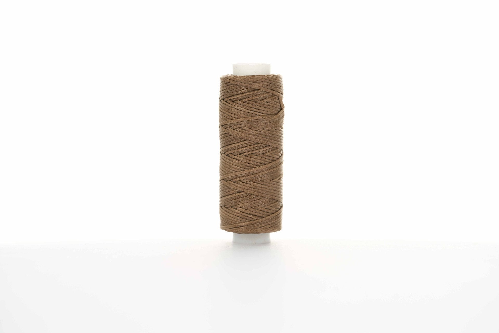 0.8mm Flat Waxed Thread for Leathercraft Hand Stitching - Babylon Leather - Babylon LeatherBabylon LeatherPP32-Brown-12m
