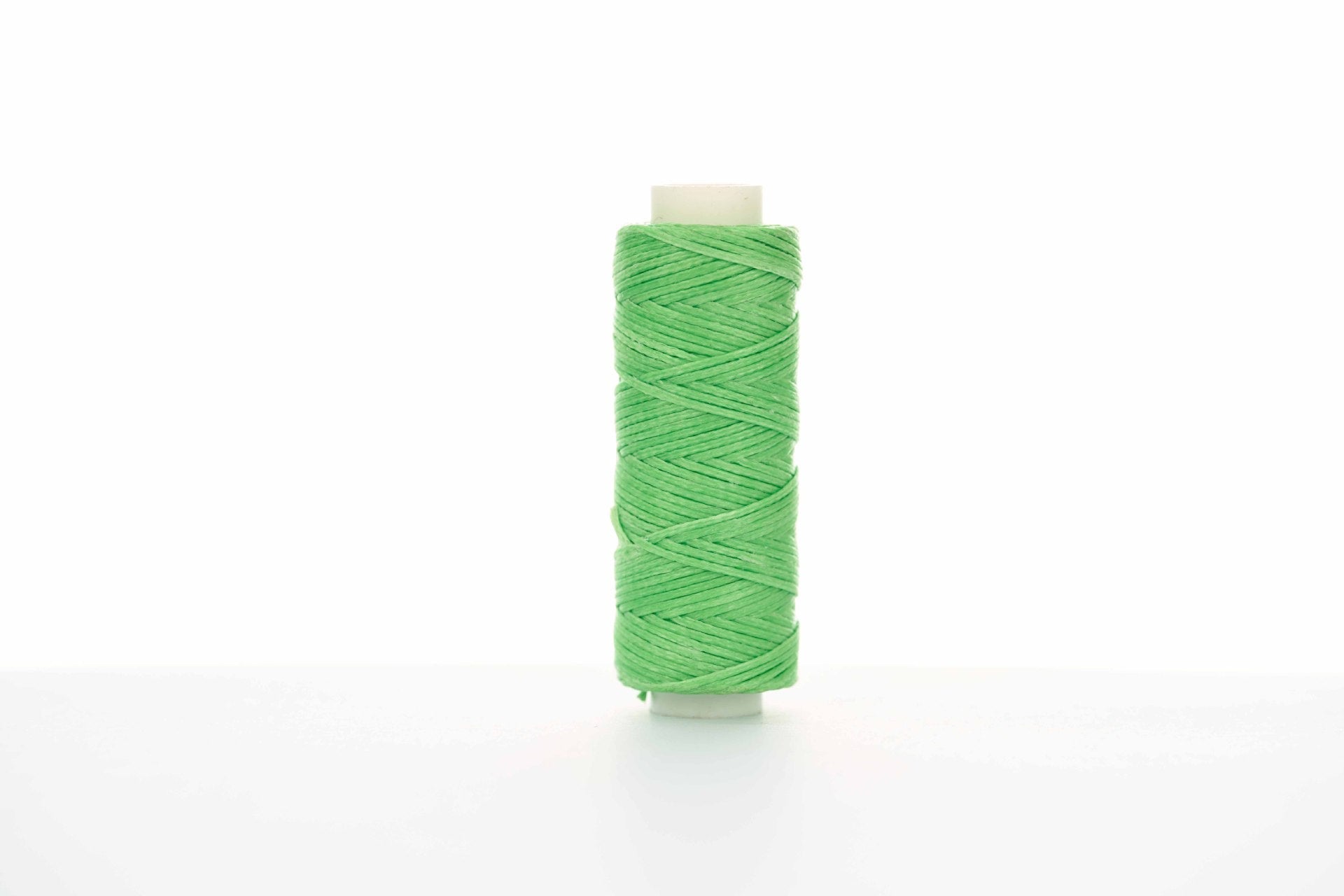 0.8mm Flat Waxed Thread for Leathercraft Hand Stitching - Babylon Leather - Babylon LeatherBabylon LeatherPP32-Fluorescent Green-12m