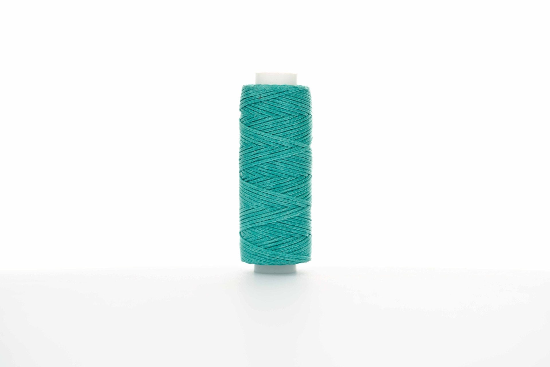 0.8mm Flat Waxed Thread for Leathercraft Hand Stitching - Babylon Leather - Babylon LeatherBabylon LeatherPP32-Pine Green-12m