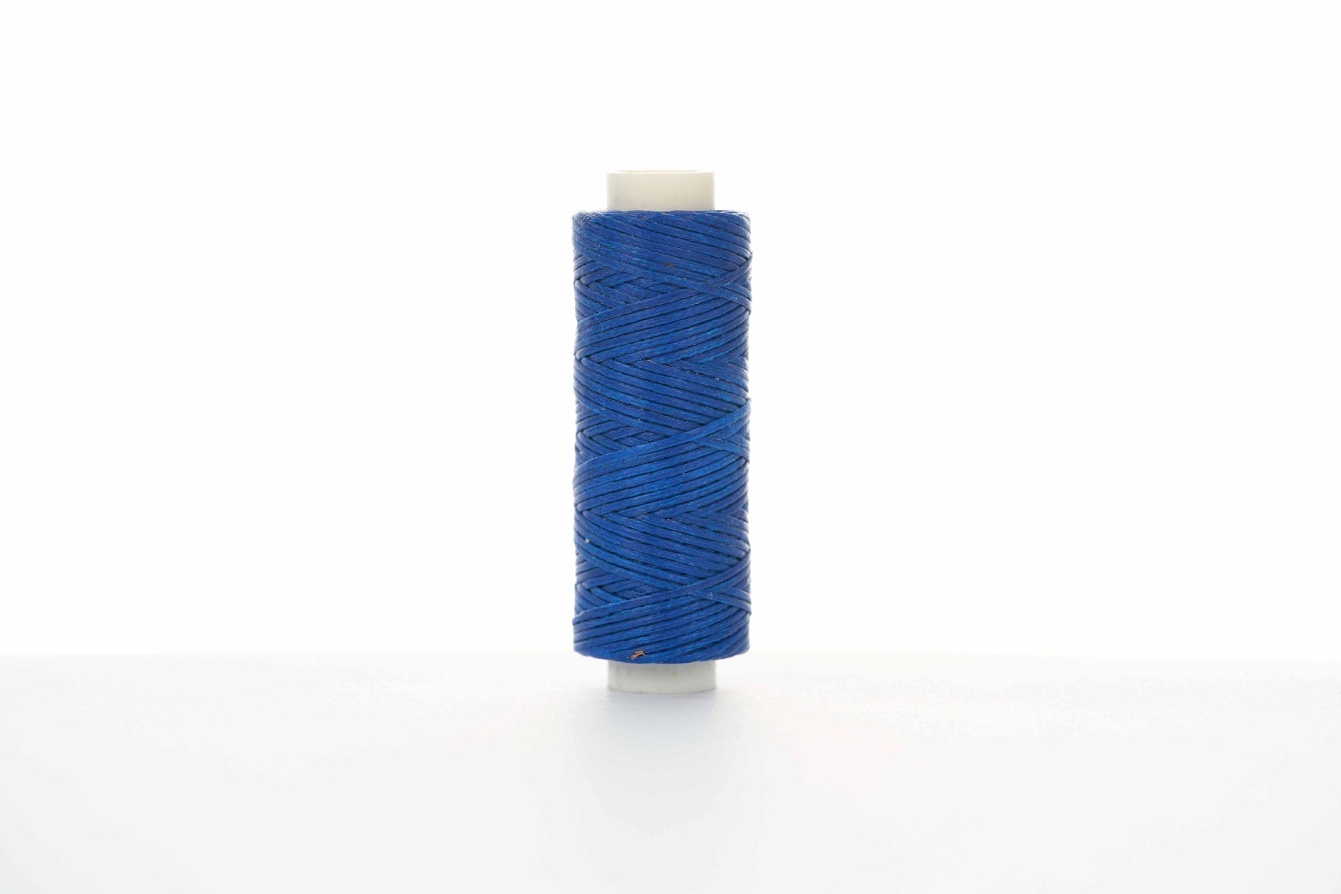 0.8mm Flat Waxed Thread for Leathercraft Hand Stitching - Babylon Leather - Babylon LeatherBabylon LeatherPP32-Vivid Blue-12m