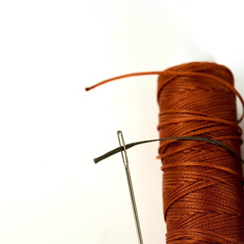 0.8mm Flat Waxed Thread for Leathercraft Hand Stitching - Babylon Leather - Babylon LeatherBabylon LeatherPP32-White-12m