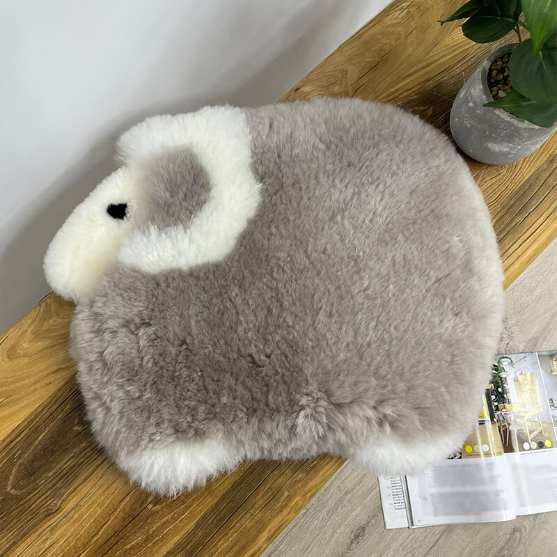 Lamb-Shaped Sheepskin Seat Cushion - Babylon Leather