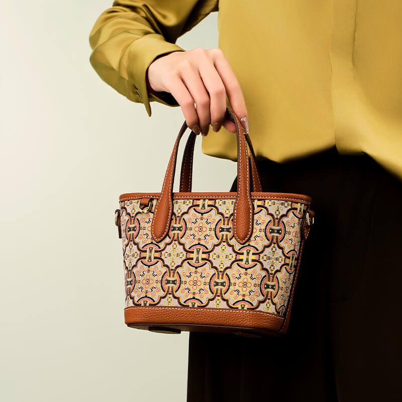 Calm Triumph Leather and Silk Tote Bag – Babylon Leather - Babylon LeatherBabylon LeatherTX070-Brown