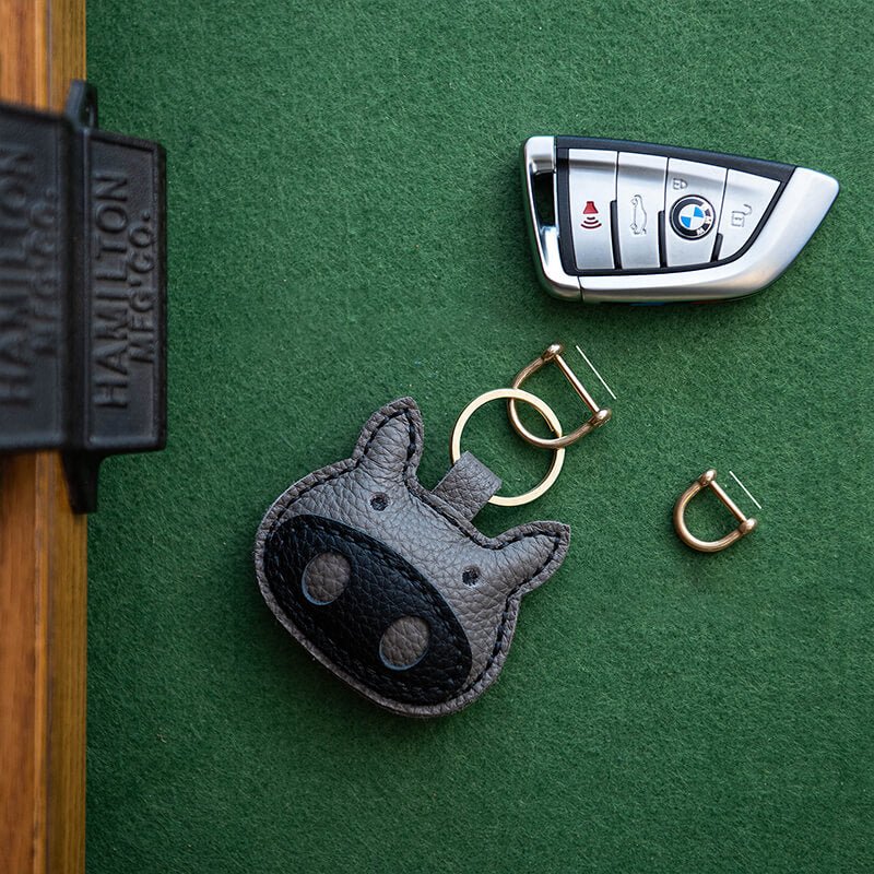 Cartoon Style Keychain DIY Leather Kit– Babylon Leather - Babylon LeatherBabylon LeatherLZ63-Add 1 Small Horseshoe Buckle – Color in Notes
