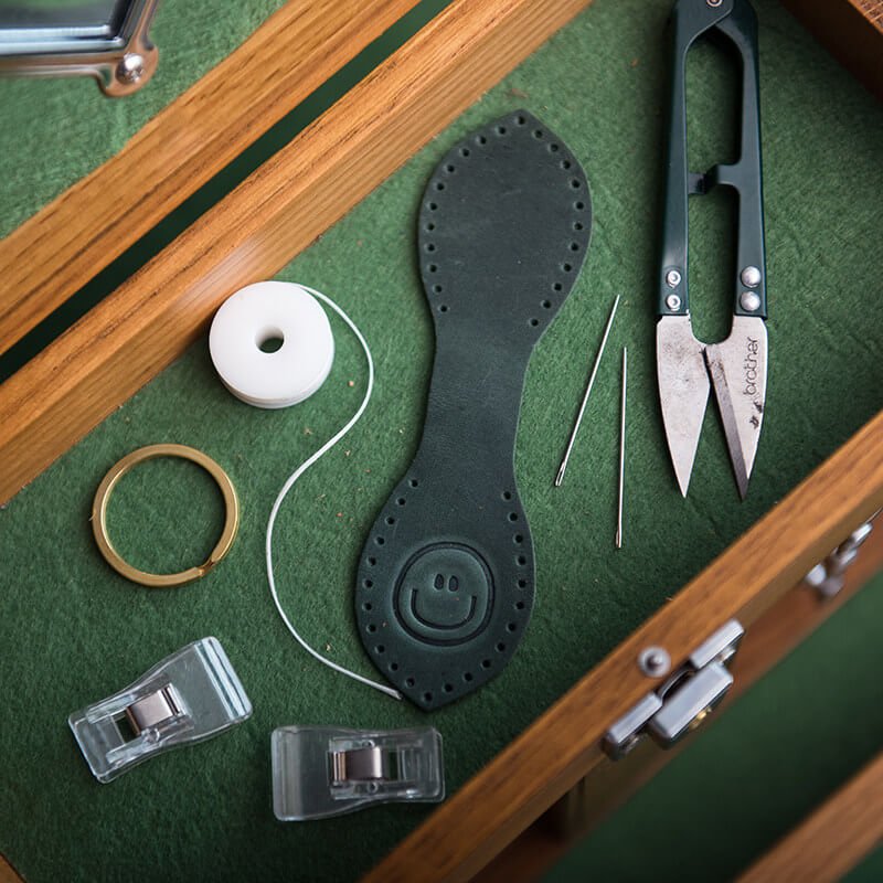Custom Engraving Smiley Face Couple Keychain DIY Kit – Babylon Leather - Babylon LeatherBabylon LeatherLZ78-Dark Green-Crazy Horse Leather