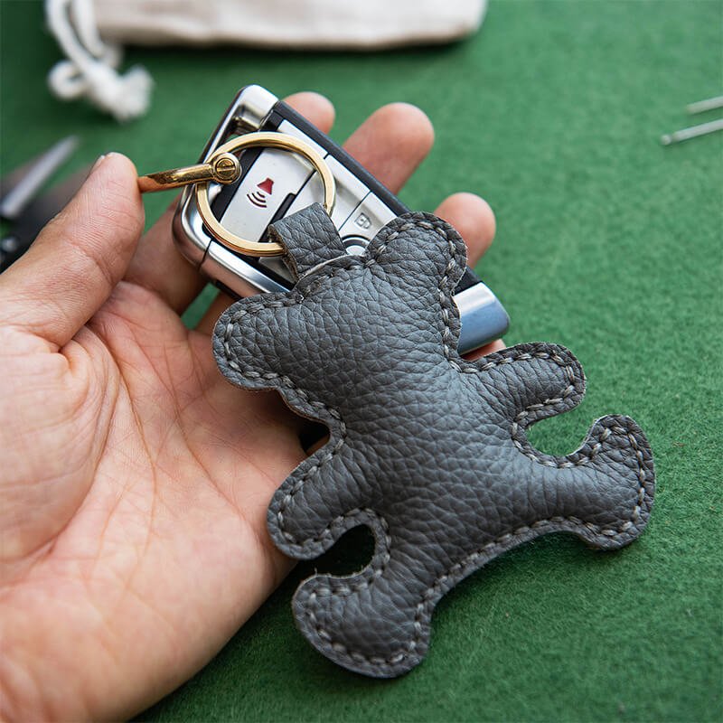 DIY Genuine Leather Teddy Bear Keychain Charm Kit – Babylon Leather - Babylon LeatherBabylon LeatherLZ81-Taupe Gray-No Horseshoe Buckle