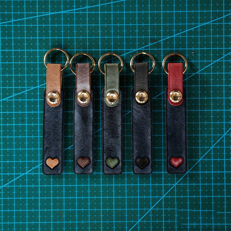 DIY Matte Waxed Leather Couple Heart Keychain with Custom Engraving – Babylon Leather - Babylon LeatherBabylon LeatherLZ76-Blue
