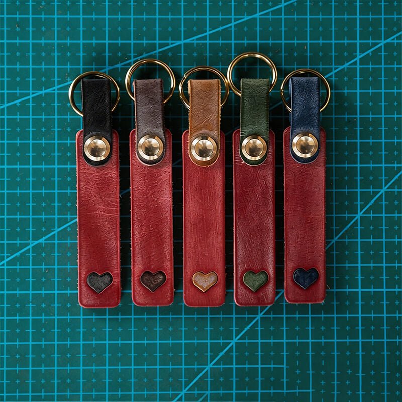 DIY Matte Waxed Leather Couple Heart Keychain with Custom Engraving – Babylon Leather - Babylon LeatherBabylon LeatherLZ76-Red