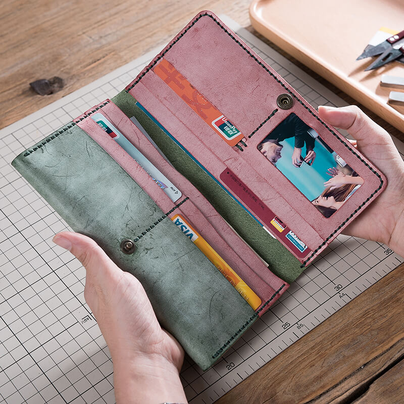 DIY Minimalist Leather Wallet for Mens – Babylon Leather - Babylon LeatherBabylon LeatherLZ10 - Green & Red - Fog Wax Leather