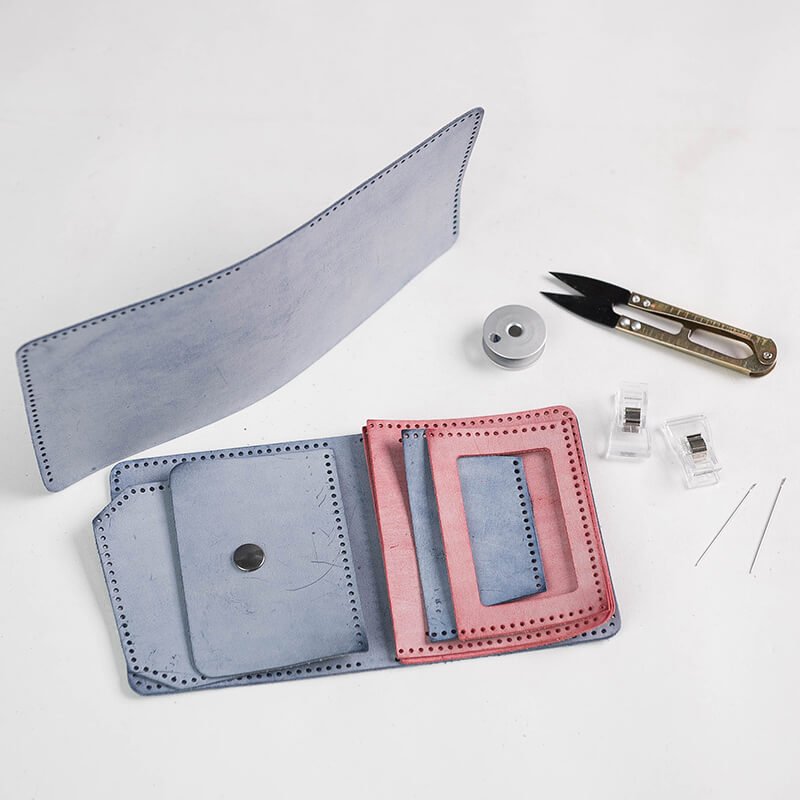 DIY Minimalist Wallet Mens Gift – Babylon Leather - Babylon LeatherBabylon LeatherLZ05 - Blue & Red - Fog Wax Leather - With ID Window