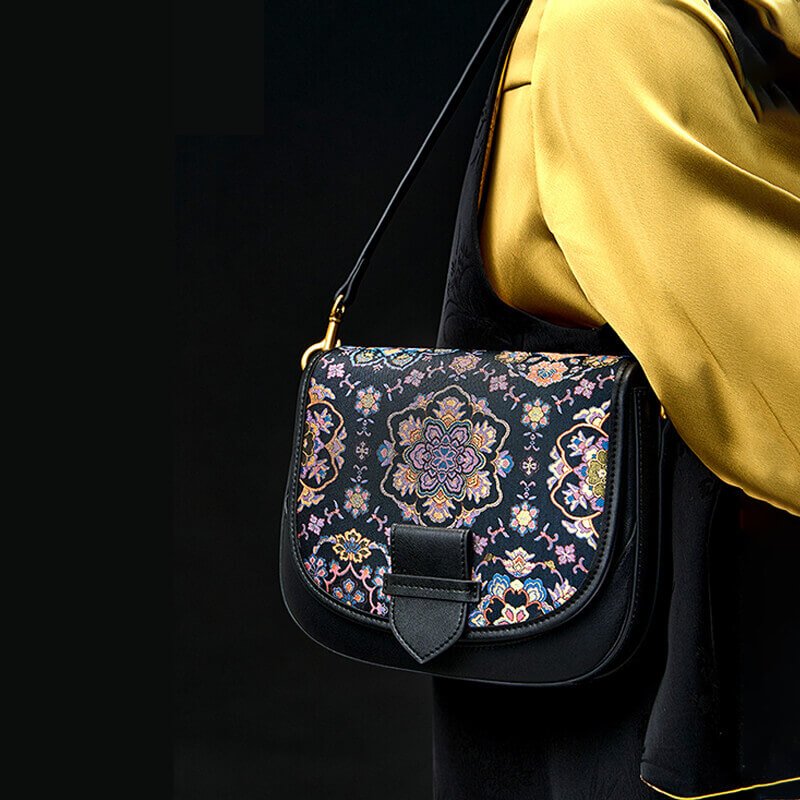 Guiding Light Leather and Silk Shoulder Bag – Babylon Leather - Babylon LeatherBabylon LeatherTX064-Black