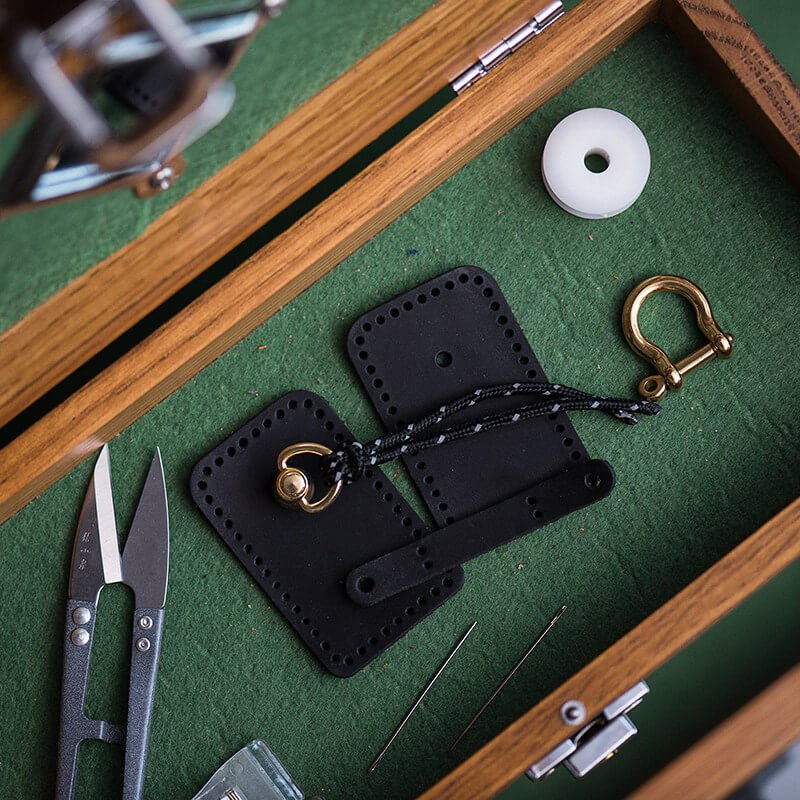 Handmade Leather Keychain Accessory DIY Kit – Babylon Leather - Babylon LeatherBabylon LeatherLZ88-Black & Crazy Horse & Lanyard