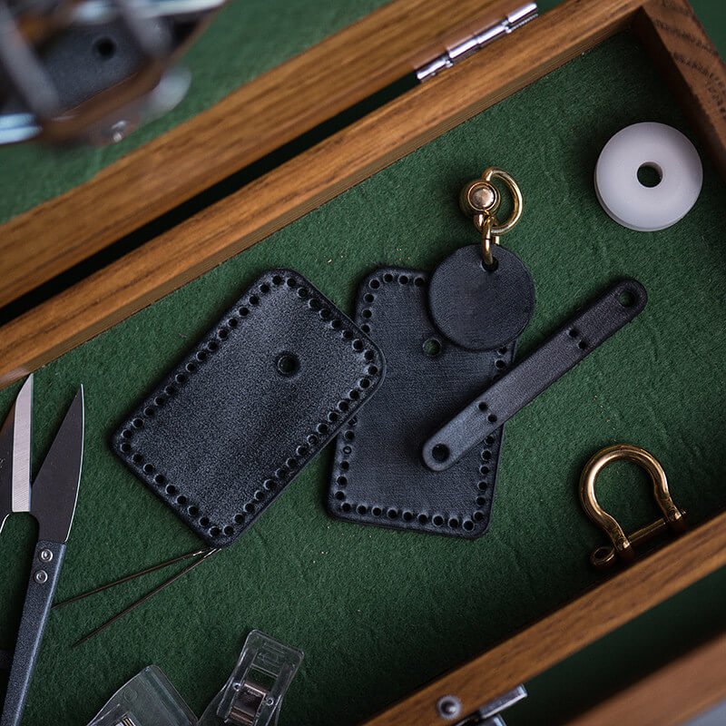 Handmade Leather Keychain Accessory DIY Kit – Babylon Leather - Babylon LeatherBabylon LeatherLZ88-Black & Fog Wax