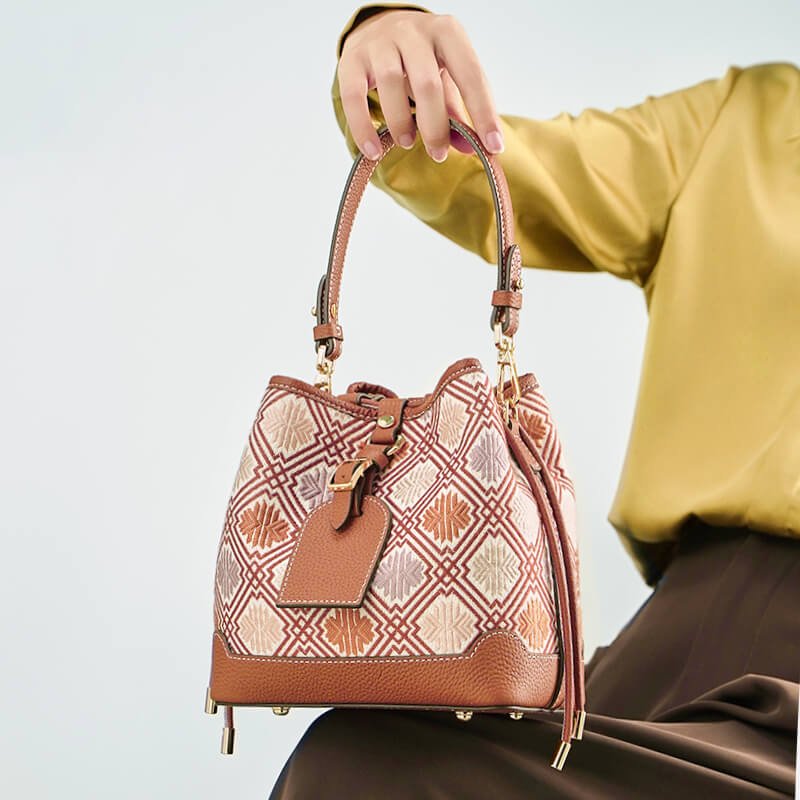 Harmonic Path Leather and Silk Bucket Bag – Babylon Leather - Babylon LeatherBabylon LeatherTX103-Brown