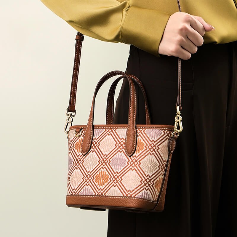 Harmonic Path Leather and Silk Handbag Tote Bag – Babylon Leather - Babylon LeatherBabylon LeatherTX102-Brown