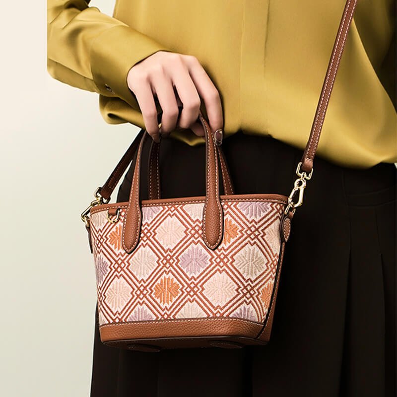 Harmonic Path Leather and Silk Handbag Tote Bag – Babylon Leather - Babylon LeatherBabylon LeatherTX102-Brown