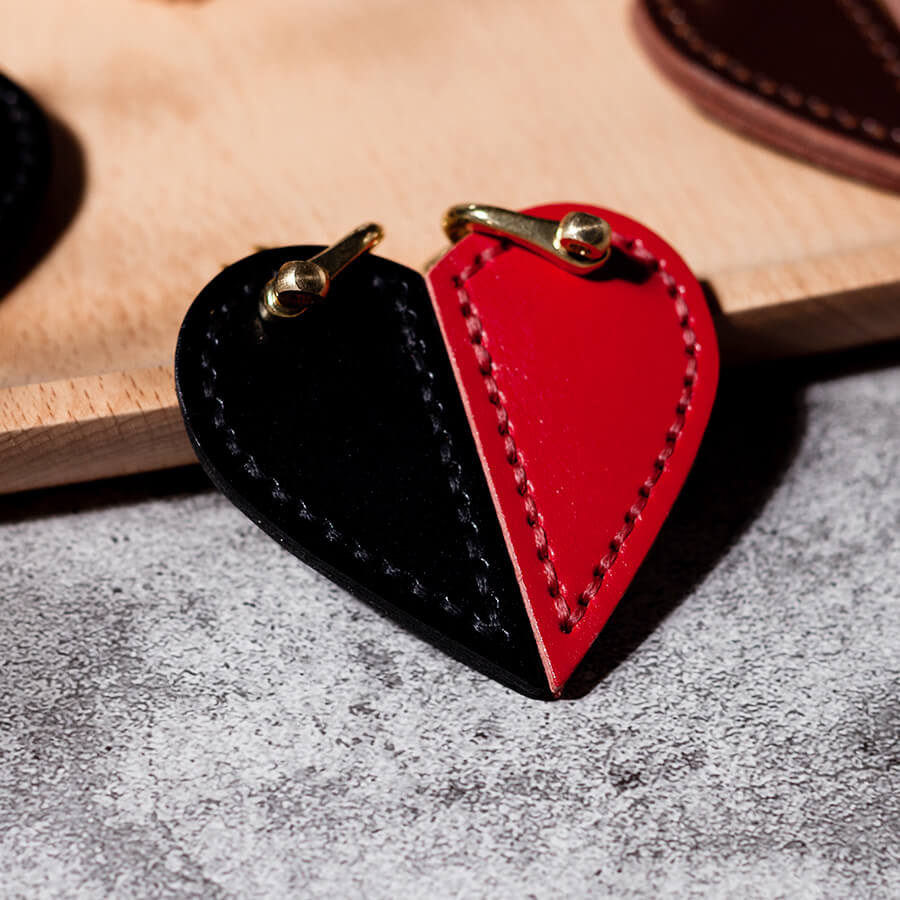 Heart - Shaped Veg Tanned Leather Keychain DIY Kit – Babylon Leather - Babylon LeatherBabylon LeatherPJ01-Brown