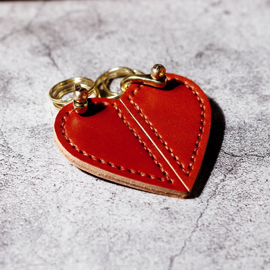 Heart - Shaped Veg Tanned Leather Keychain DIY Kit – Babylon Leather - Babylon LeatherBabylon LeatherPJ01-Brown
