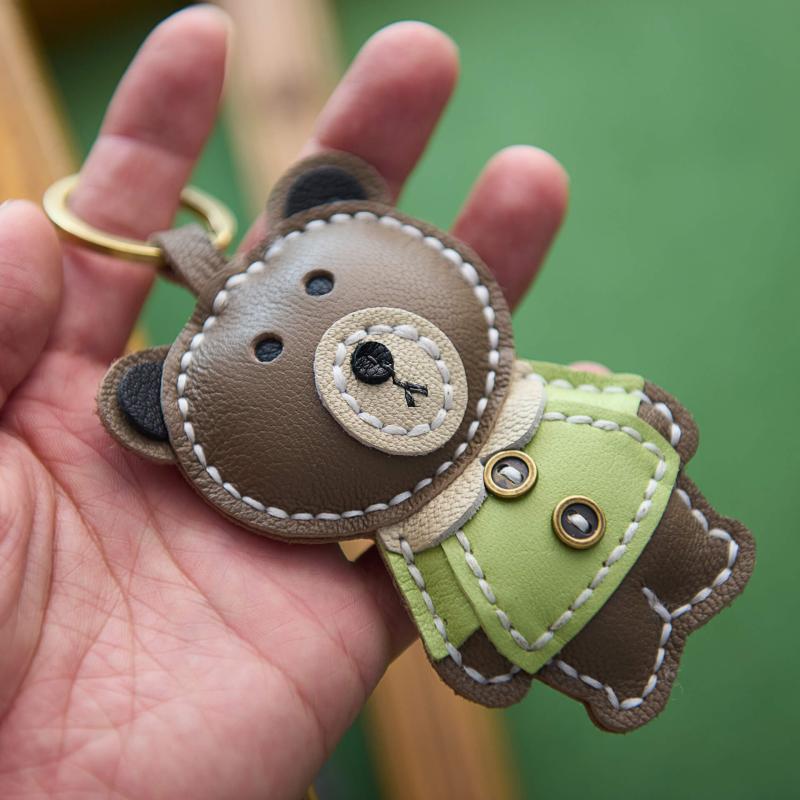Leather Bear Keychain DIY Leathercraft Kits – Babylon Leather - Babylon LeatherBabylon LeatherLZ49 - Neon Green