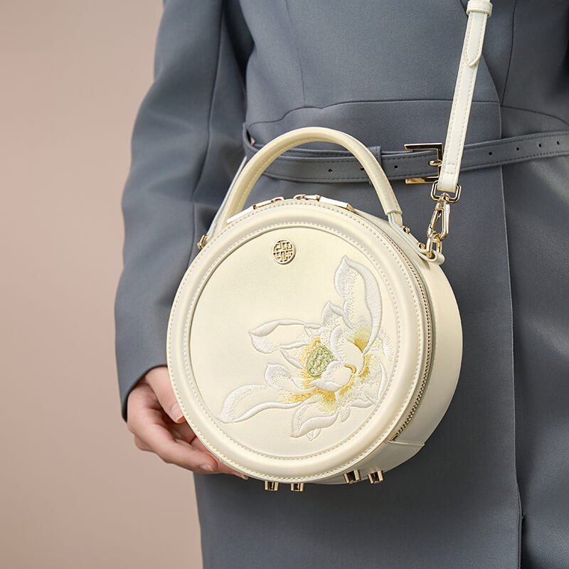 Light Within Leather and Silk Round Crossbody Bag – Babylon Leather - Babylon LeatherBabylon LeatherTX140-White