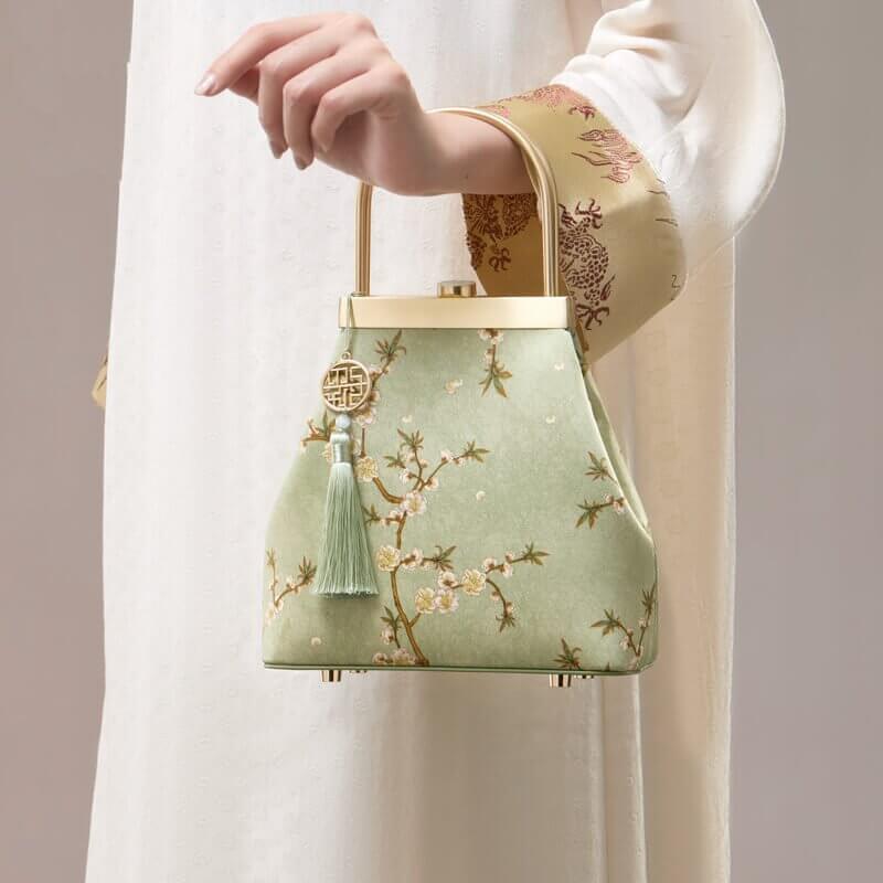 Minimal Elegance Silk Handbag – Babylon Leather - Babylon LeatherBabylon LeatherTX035-Light Green