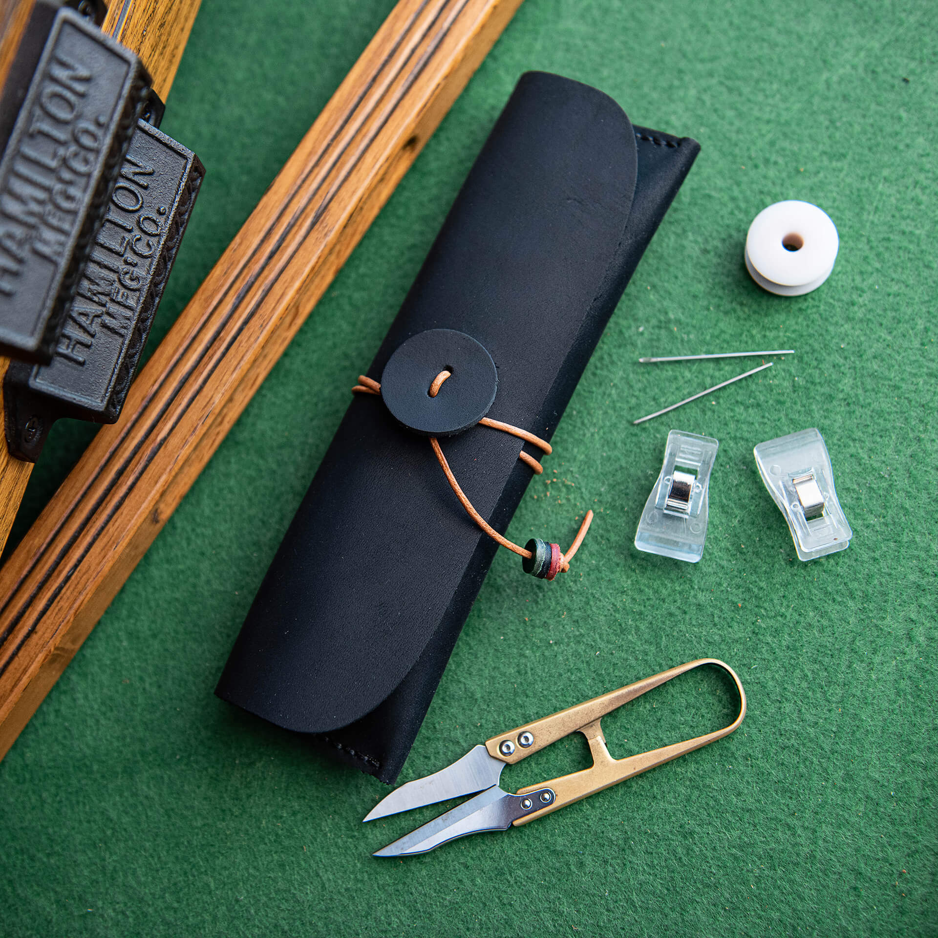 Pen Pouch Crazy Horse Leather DIY Kit – Babylon Leather - Babylon LeatherBabylon LeatherLZ44 - Black - Crazy Horse Leather