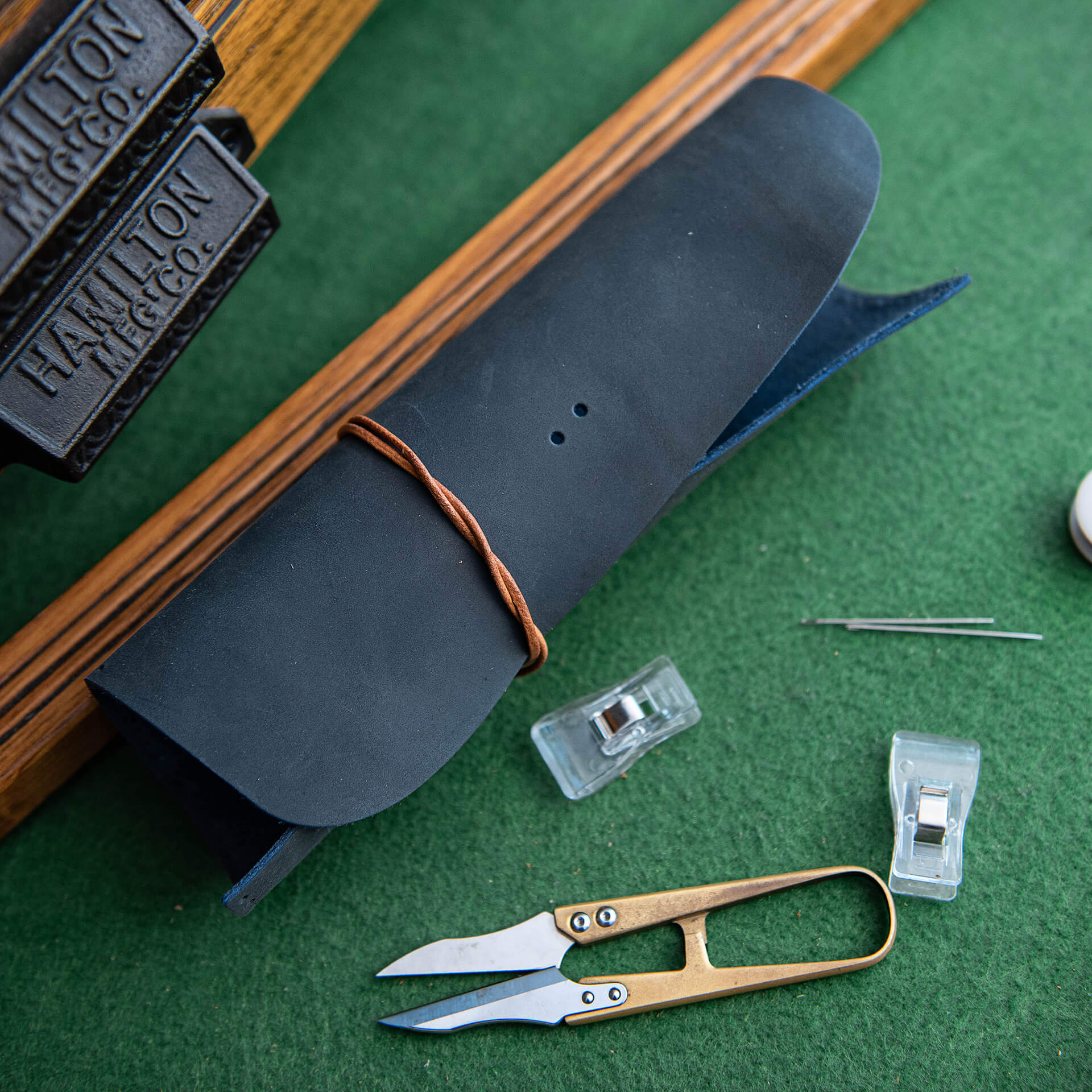 Pen Pouch Crazy Horse Leather DIY Kit – Babylon Leather - Babylon LeatherBabylon LeatherLZ44 - Blue - Crazy Horse Leather