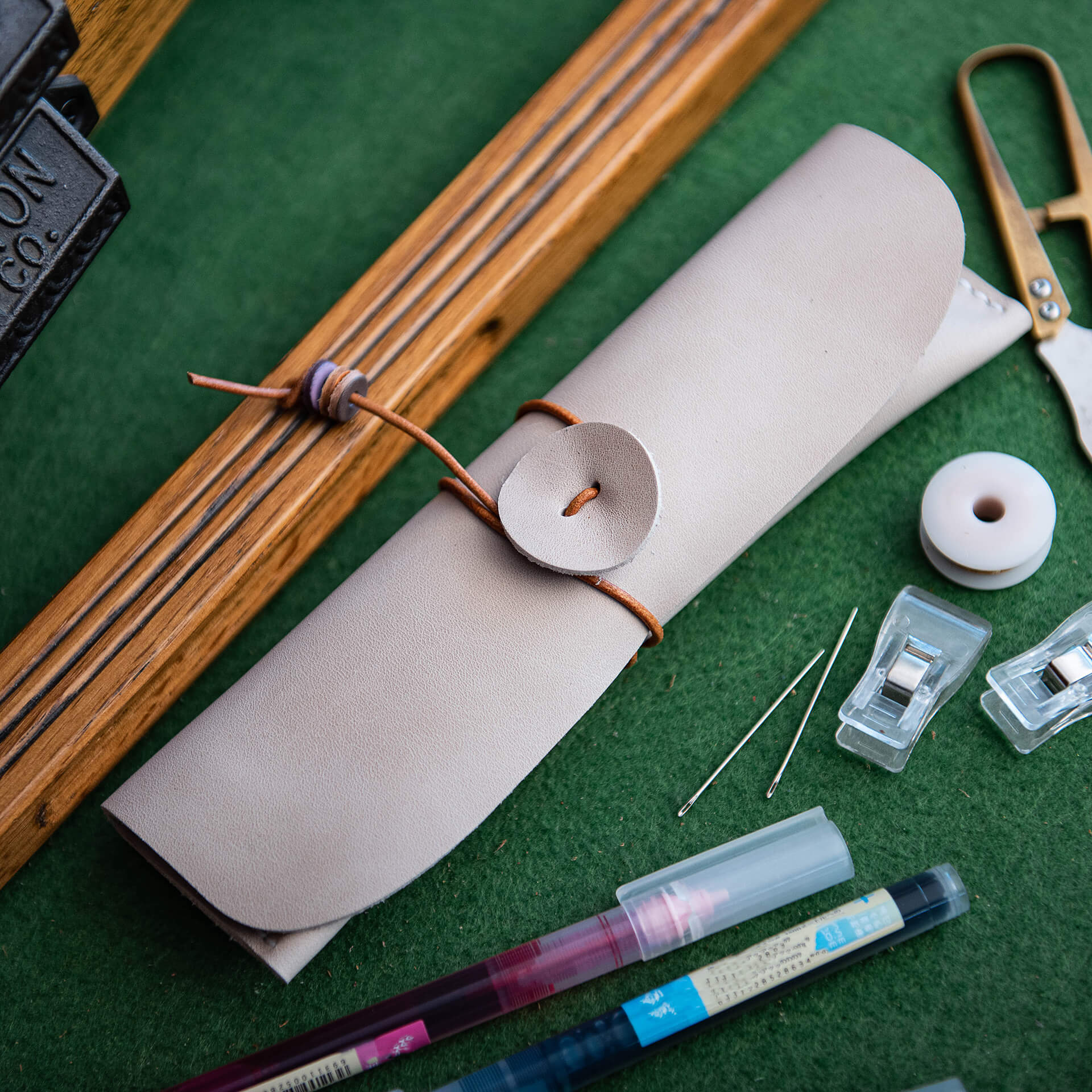 Pen Pouch Crazy Horse Leather DIY Kit – Babylon Leather - Babylon LeatherBabylon LeatherLZ44 - White - Soft Cowhide