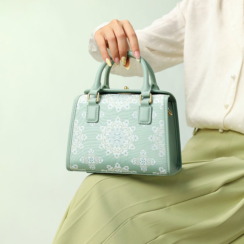 Poised Form Leather and Silk Handbag – Babylon Leather - Babylon LeatherBabylon LeatherTX170-Green