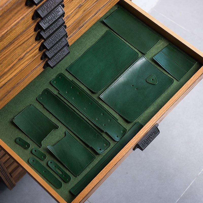 Premium Full - Grain Leather Doctor Bag DIY Kit – Babylon Leather - Babylon LeatherBabylon LeatherLZ38 - Green - Vegetable - Tanned Leather