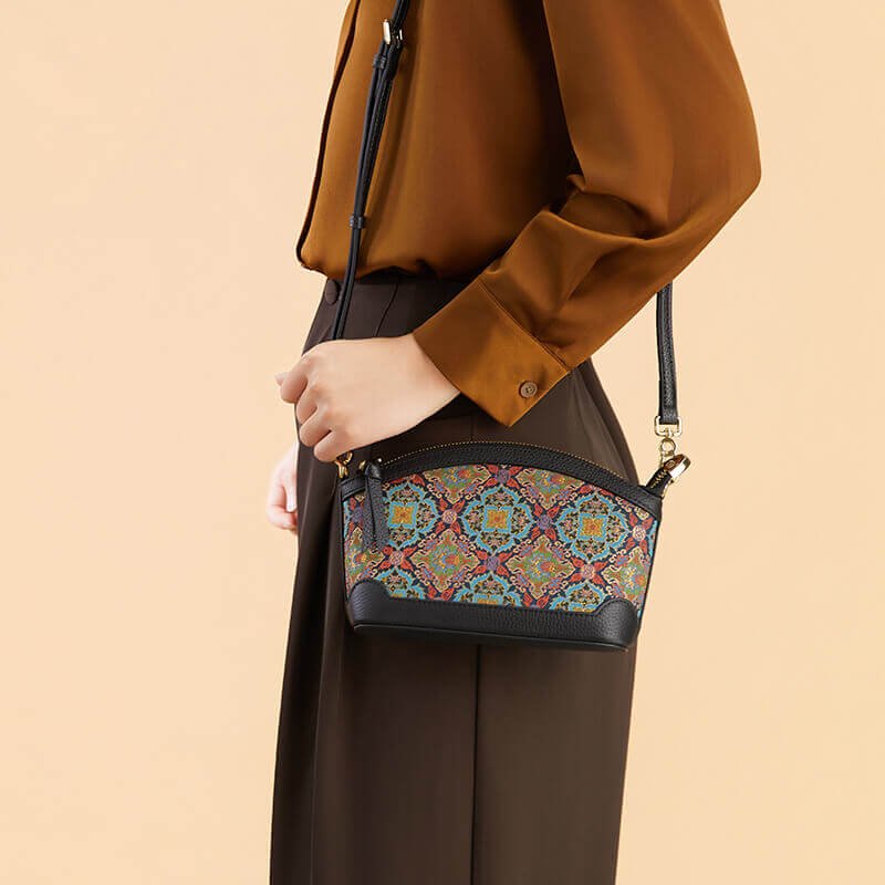 Silent Compass Leather and Silk Crossbody Bag – Babylon Leather - Babylon LeatherBabylon LeatherTX076-Black