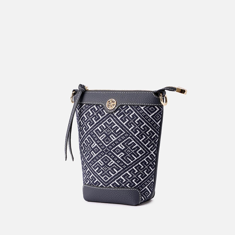 Silent Strength Leather and Silk Crossbody Bag – Babylon Leather - Babylon LeatherBabylon LeatherTX091-Blue