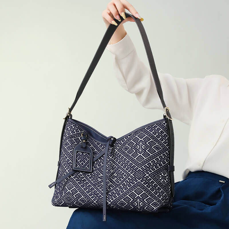 Silent Strength Leather and Silk Shoulder Tote Bag – Babylon Leather - Babylon LeatherBabylon LeatherTX092-Blue