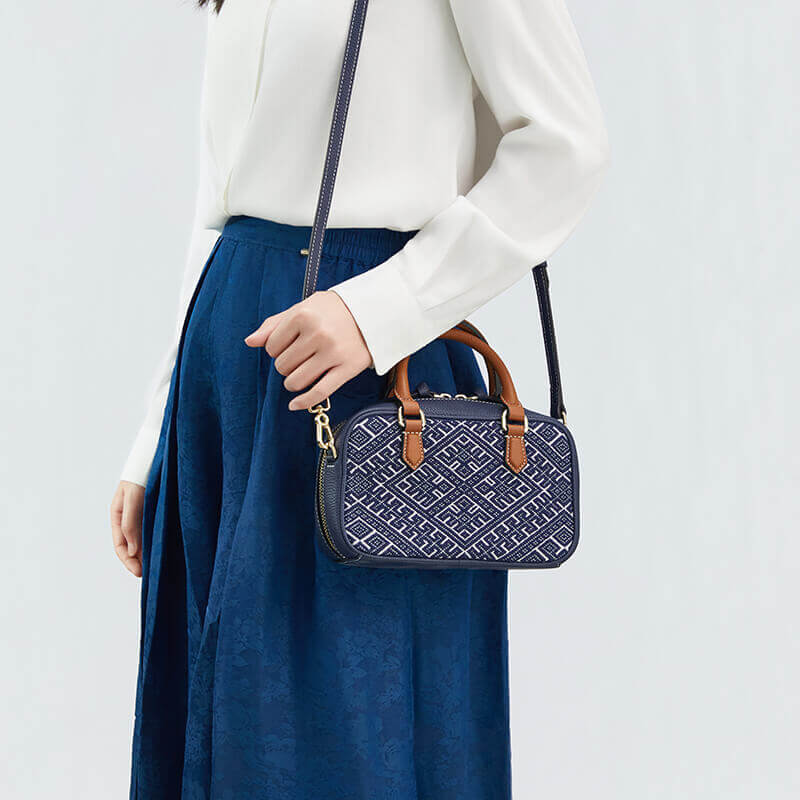 Silent Strength Silk & Leather Handbag – Babylon Leather - Babylon LeatherBabylon LeatherTX094-Blue