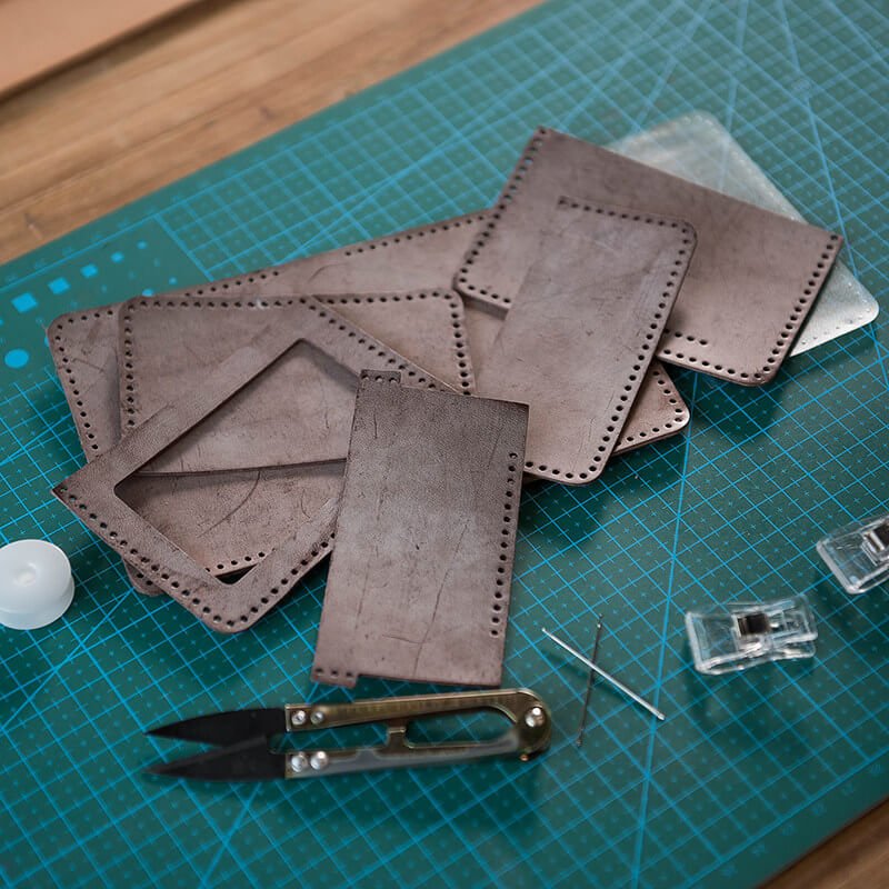 Vegetable - Tanned Leather Card Case DIY Kit – Babylon Leather - Babylon LeatherBabylon LeatherLZ55-Coffee-Fog Wax Leather