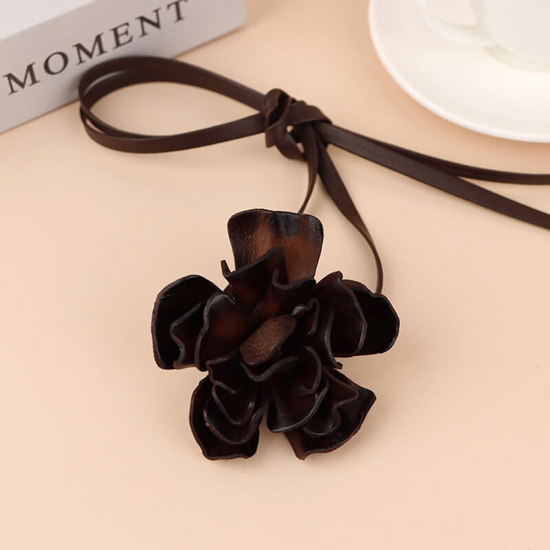 Vegetable Tanned Leather Flower Choker Necklace - Babylon LeatherBabylon LeatherMJY02-Coffee