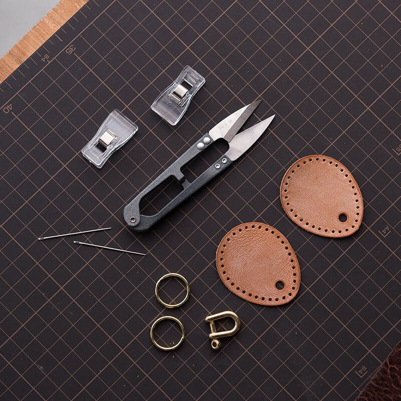 Waxed Leather Access Card Keychain DIY Kit – Babylon Leather - Babylon LeatherBabylon LeatherLZ71-Yellow