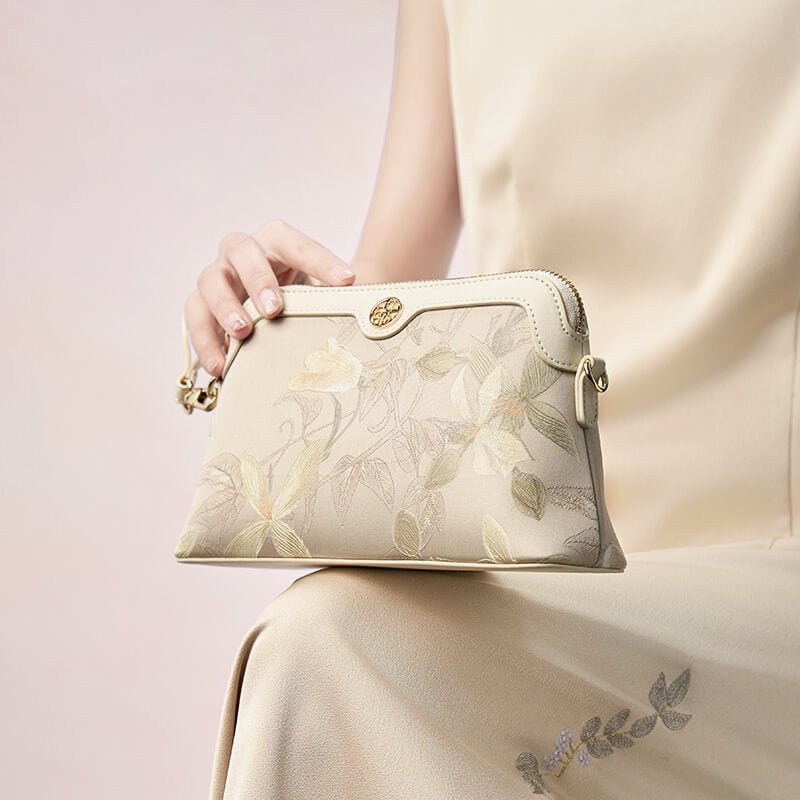 Whisper of Light Leather and Silk Clutch – Babylon Leather - Babylon LeatherBabylon LeatherTX049-White