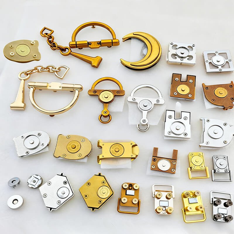 Women’s Bag Magnetic Closure Clasp Magnetically Operated Lock - Babylon LeatherBabylon LeatherMOL-028-Light Gold-A-Magnetic Snap Fastene & With Chain