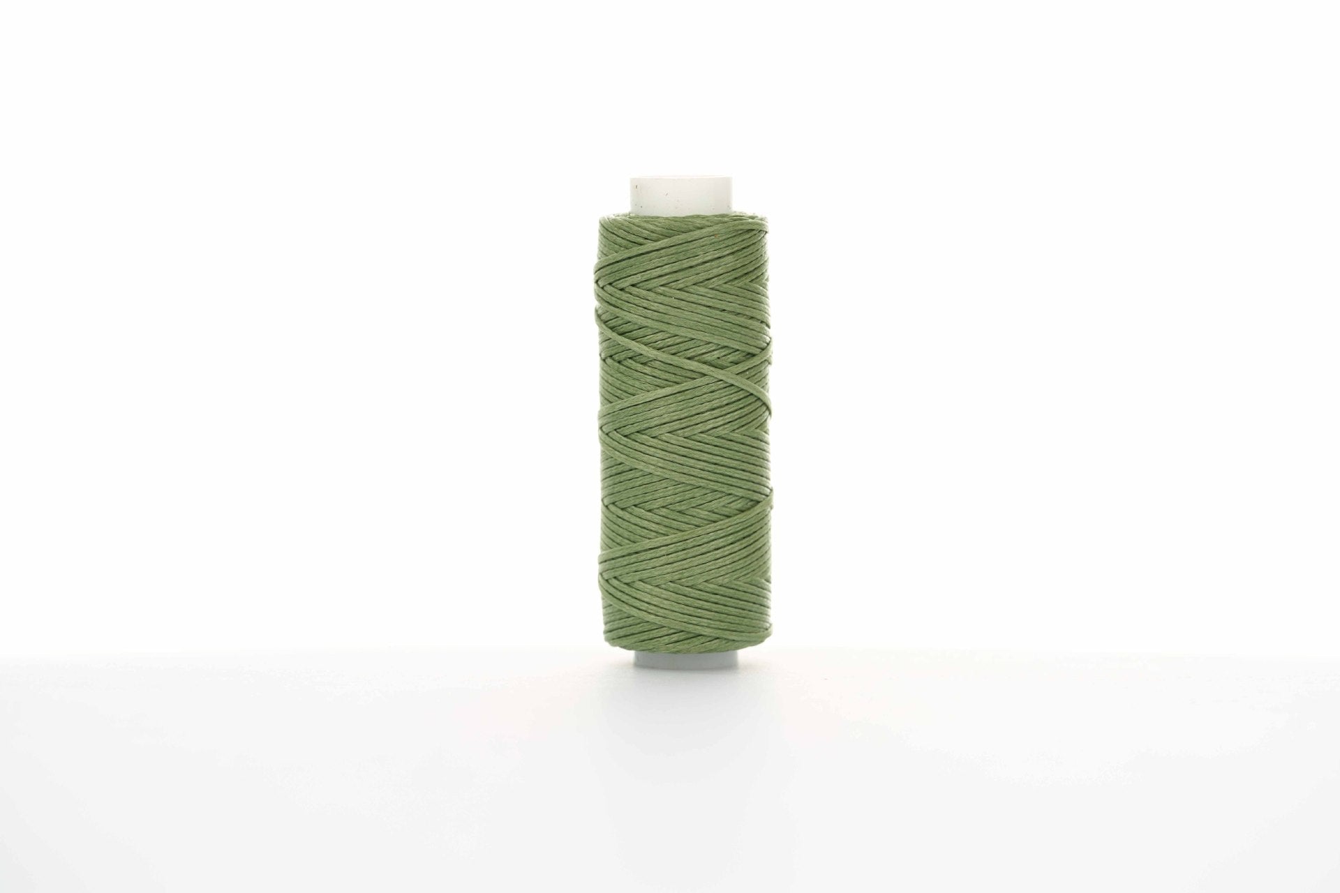 0.8mm Flat Waxed Thread for Leathercraft Hand Stitching - Babylon Leather - Babylon LeatherBabylon LeatherPP32-Bamboo Green-12m