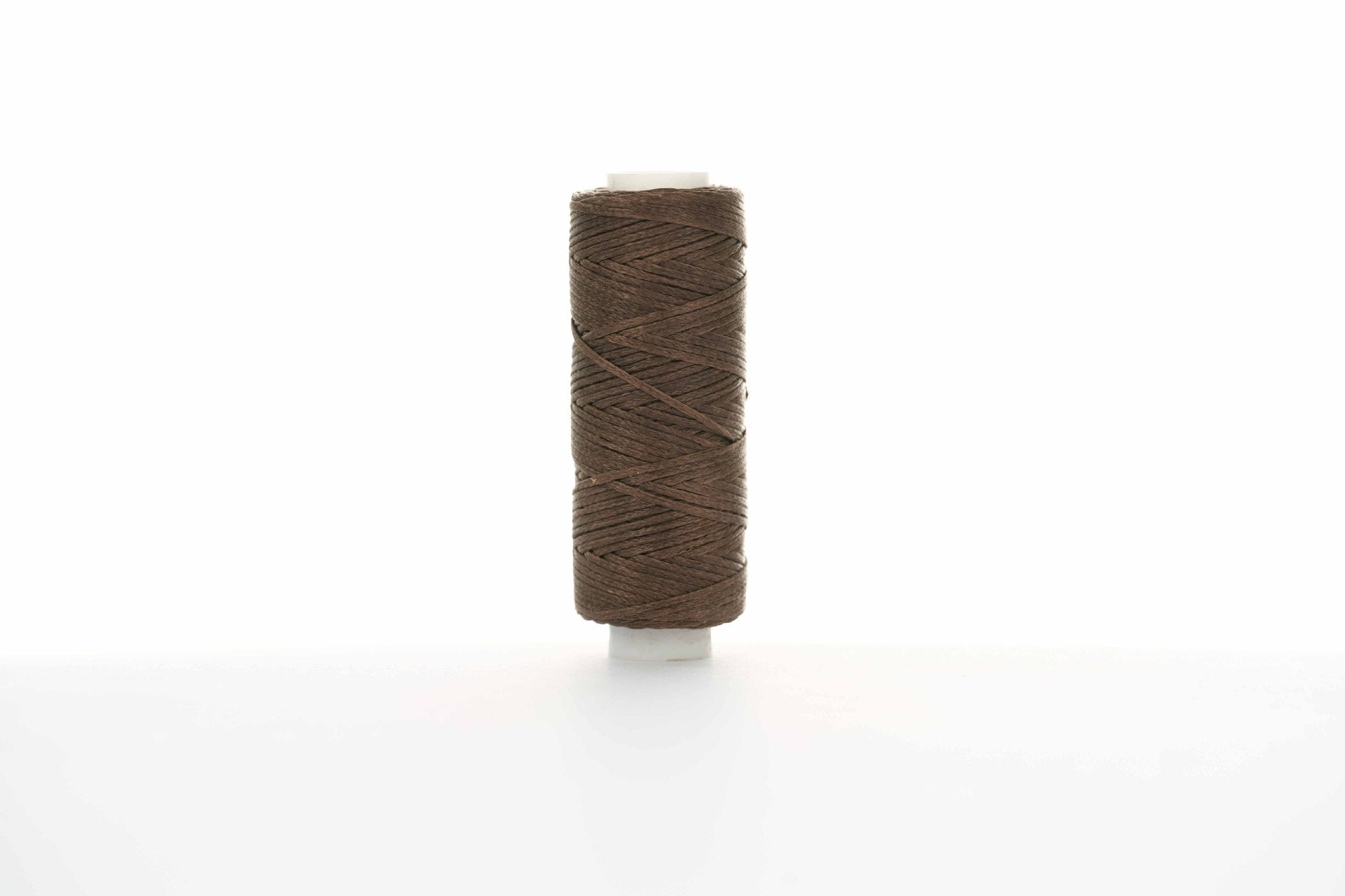 0.8mm Flat Waxed Thread for Leathercraft Hand Stitching - Babylon Leather - Babylon LeatherBabylon LeatherPP32-Dark  Coffee-12m