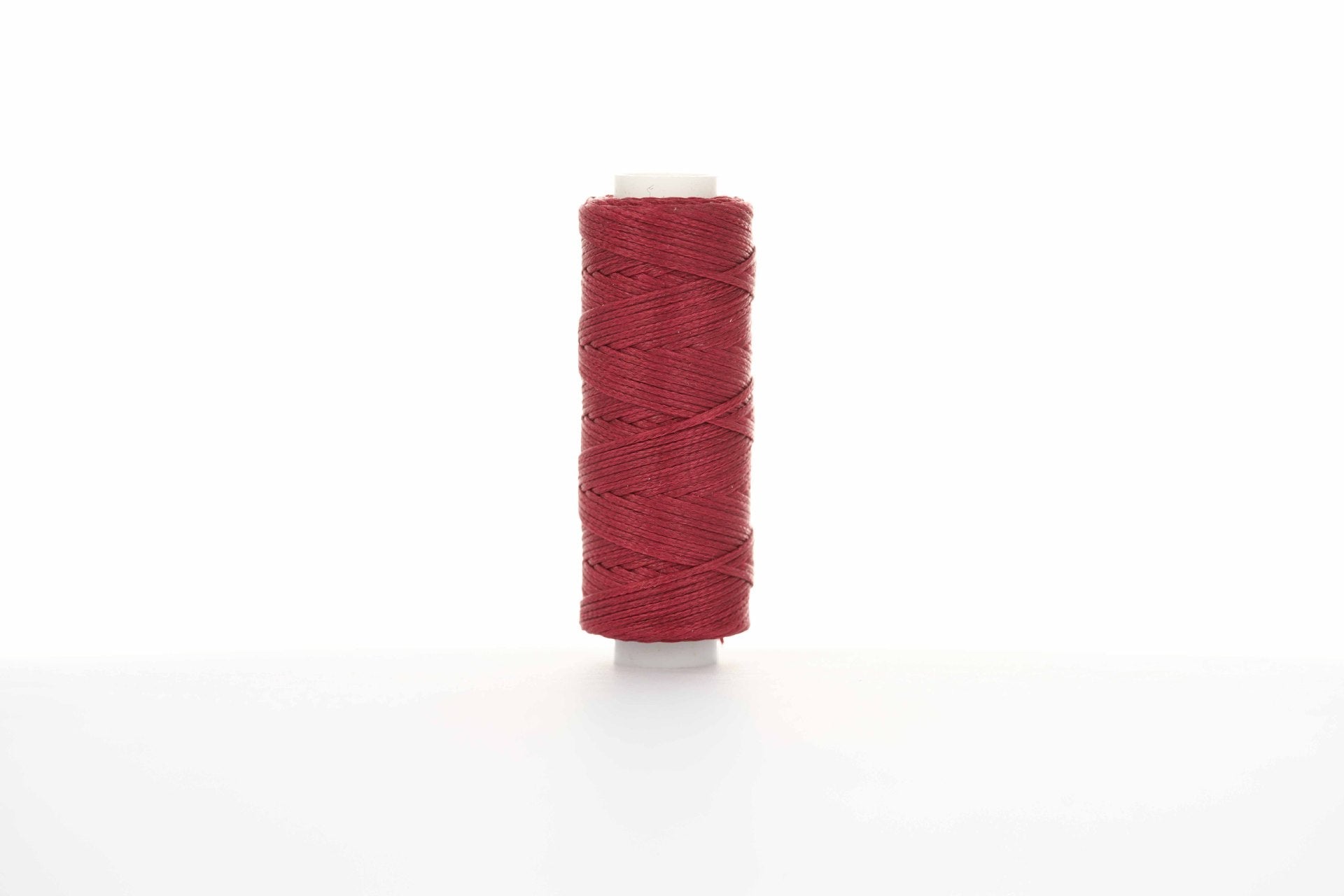 0.8mm Flat Waxed Thread for Leathercraft Hand Stitching - Babylon Leather - Babylon LeatherBabylon LeatherPP32-Wine Red-12m