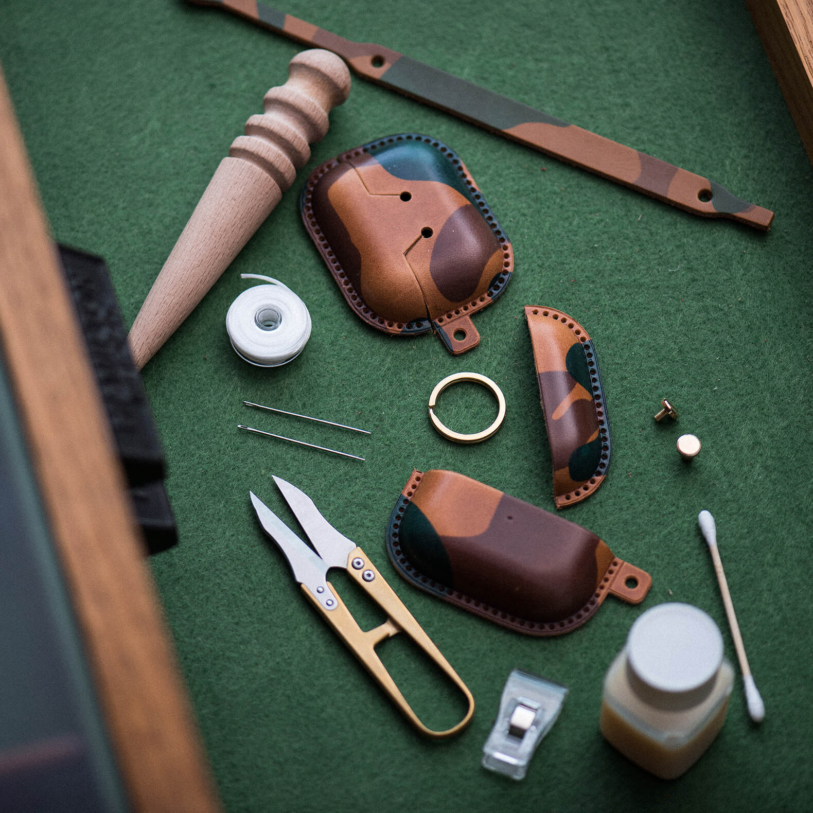 AirPods Case Leather DIY Kit – Babylon Leather - Babylon LeatherBabylon LeatherLZ15 - Camo - AirPods Pro
