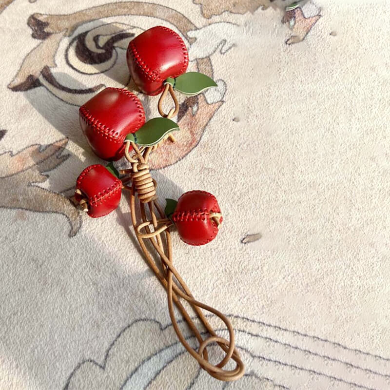 Apple - Shaped Leather Charm DIY Kit – Babylon Leather - Babylon LeatherBabylon LeatherSG06-With Lanyard-1 Large & 1 Small