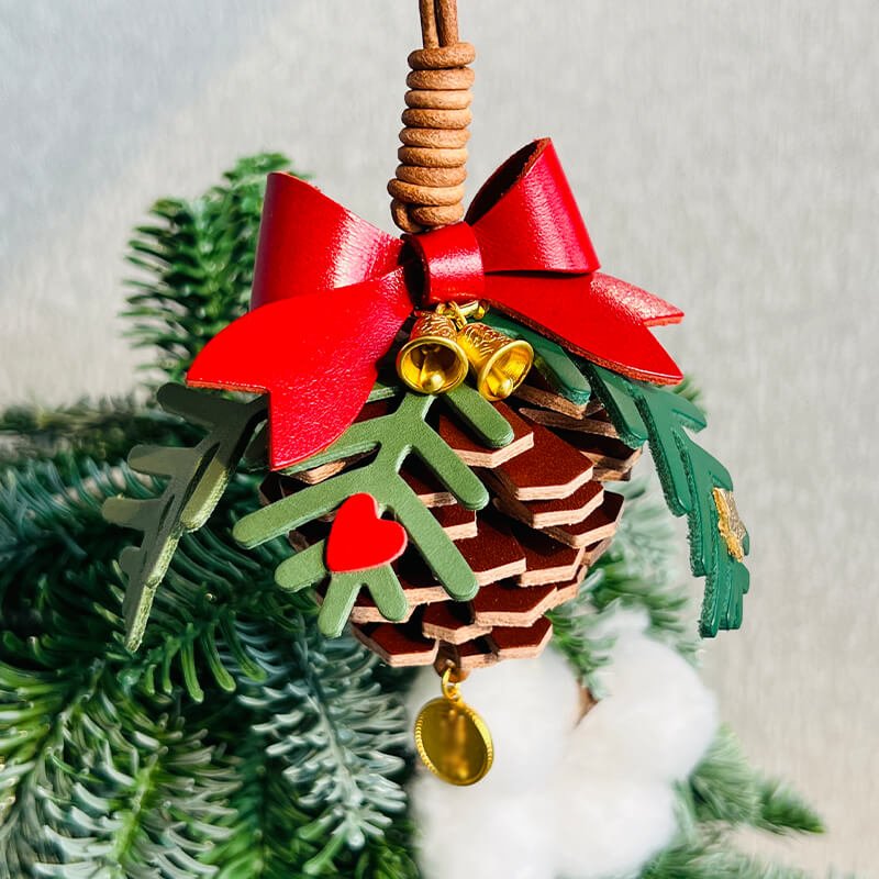 Christmas Pinecone Leather Charm DIY Kit – Babylon Leather - Babylon LeatherBabylon LeatherSG01