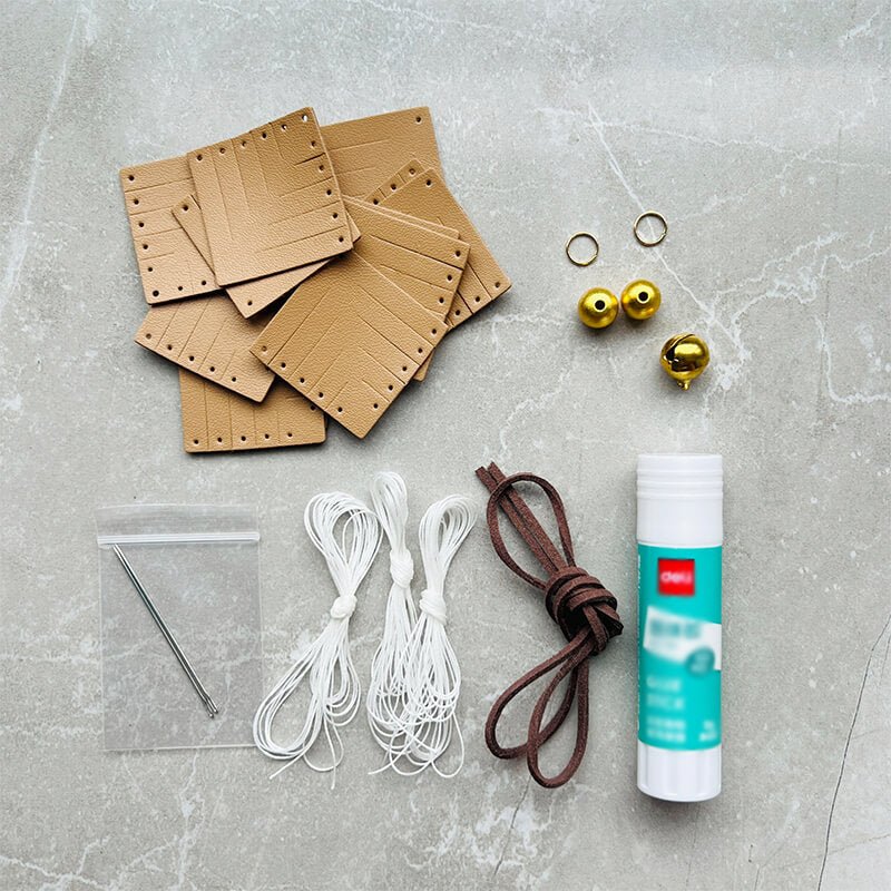 Christmas Snowflake Charm DIY Kit – Babylon Leather - Babylon LeatherBabylon LeatherSG03-Coffee