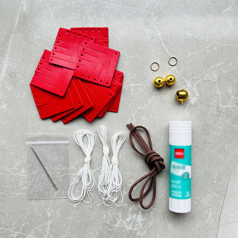 Christmas Snowflake Charm DIY Kit – Babylon Leather - Babylon LeatherBabylon LeatherSG03-Red