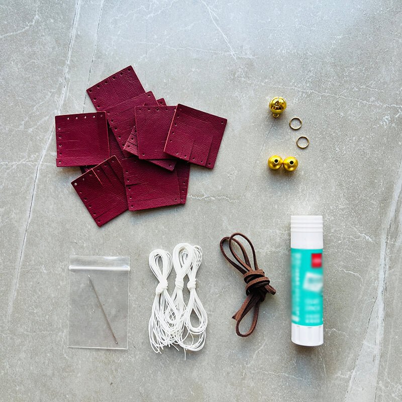 Christmas Snowflake Charm DIY Kit – Babylon Leather - Babylon LeatherBabylon LeatherSG03-Wine Red