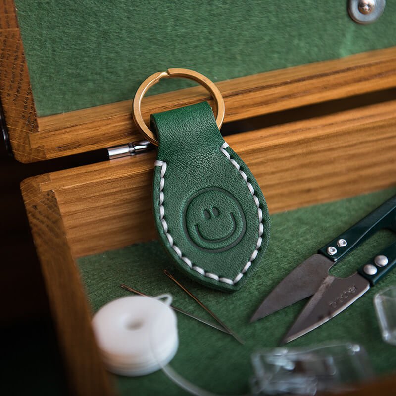 Custom Engraving Smiley Face Couple Keychain DIY Kit – Babylon Leather - Babylon LeatherBabylon LeatherLZ78-Green-Veg Tanned Leather