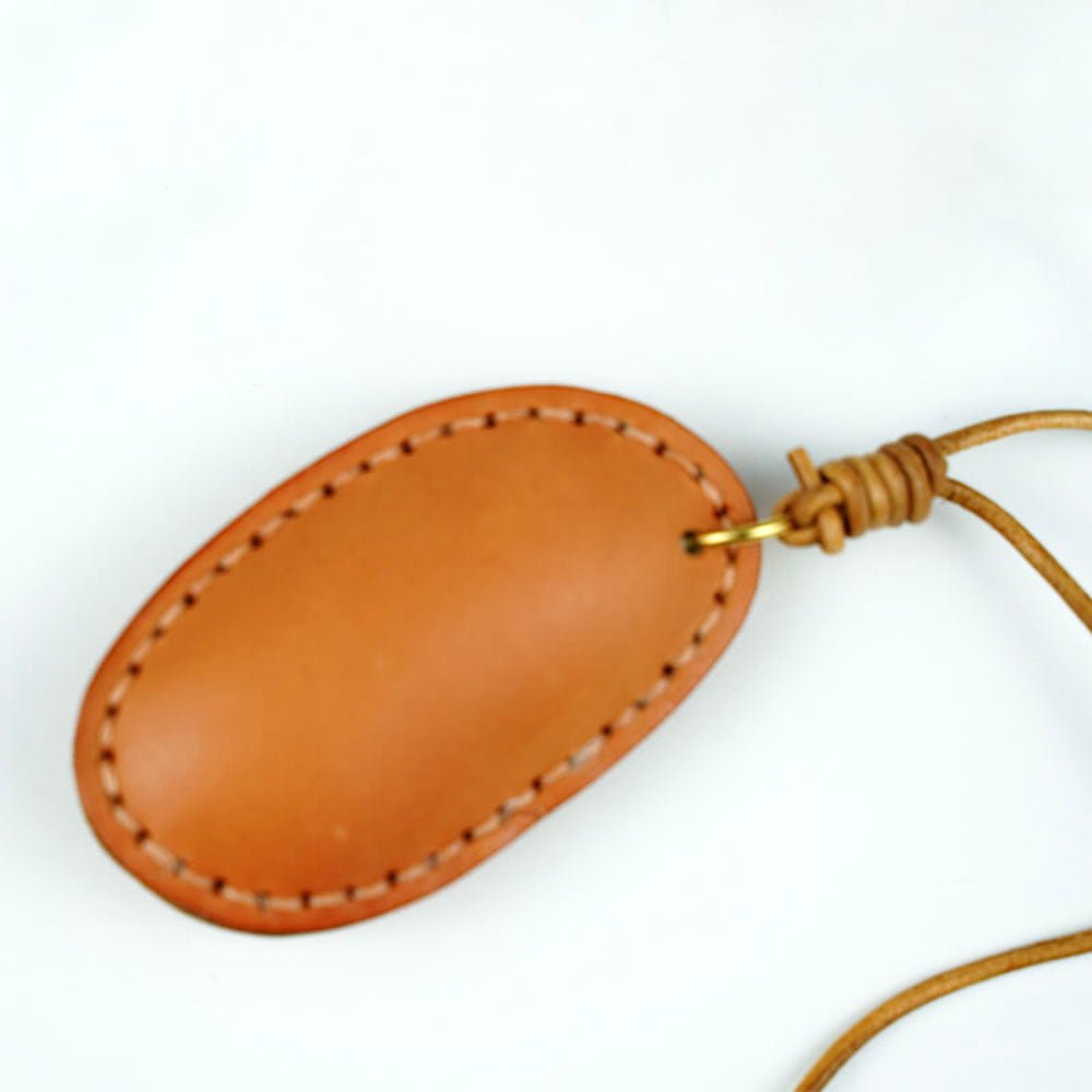 Cute Bread Leather Keychain Charm – Babylon Leather - Babylon LeatherBabylon LeatherLL45-Brown